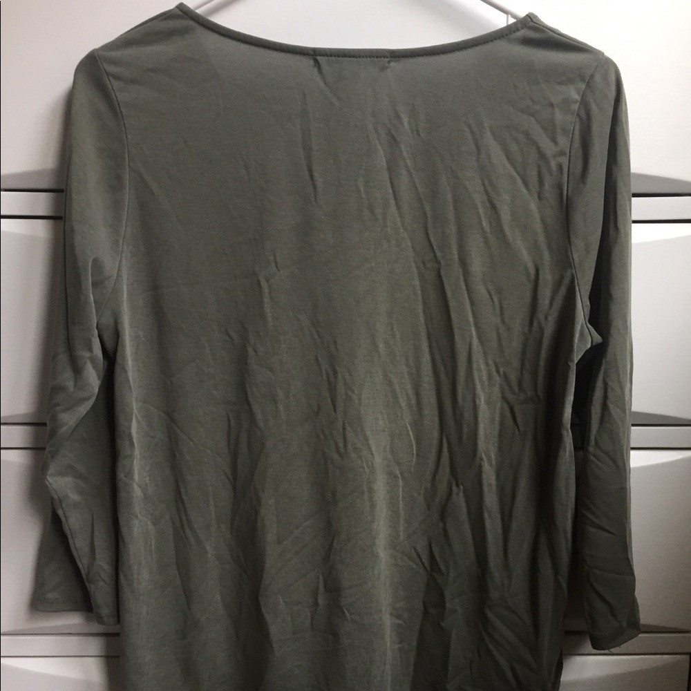 Green Envelope Top - Picture 2 of 4